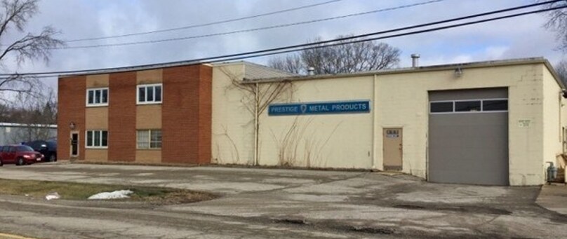 885 Anita Ave, Antioch, IL à vendre - Photo de l’immeuble – Image 2 sur 27