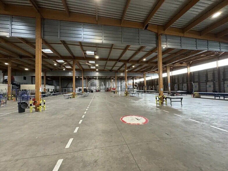 Local d’activités dans Strasbourg à louer - Photo de l’immeuble – Image 3 sur 12