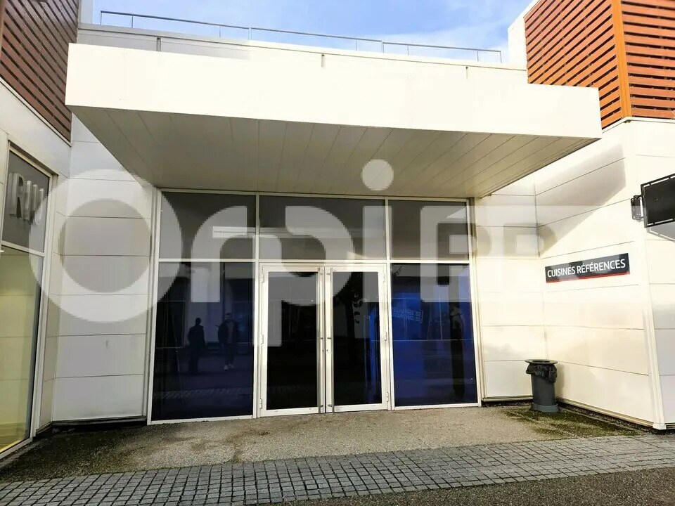 Local commercial dans Soissons à louer Photo de l’immeuble– Image 1 sur 7