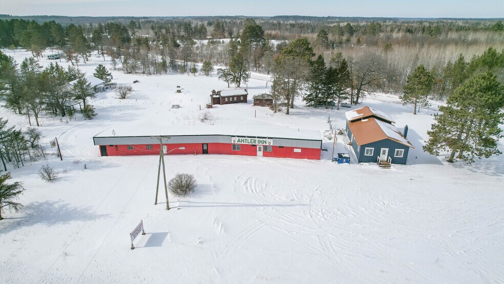 16082 S Antler Inn Rd, Wascott, WI à vendre - Photo de l’immeuble – Image 3 sur 22