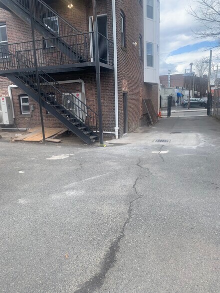 4 Winans St, East Orange, NJ à louer - Photo de l’immeuble – Image 2 sur 3