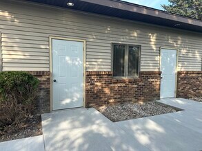 720 Ackley St, Antigo, WI à louer Photo de l’immeuble– Image 2 sur 9