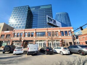 802-804 W Randolph St, Chicago, IL à louer Photo de l’immeuble– Image 2 sur 28