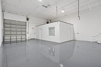 Plus de détails pour 16300 SW 137th Ave, Miami, FL - Industriel/Logistique à louer