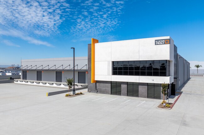 Plus de détails pour 14527 S San Pedro St, Gardena, CA - Industriel/Logistique à louer