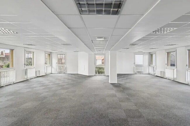 Plus de détails pour 50 Cours De La République, Villeurbanne - Bureau à louer
