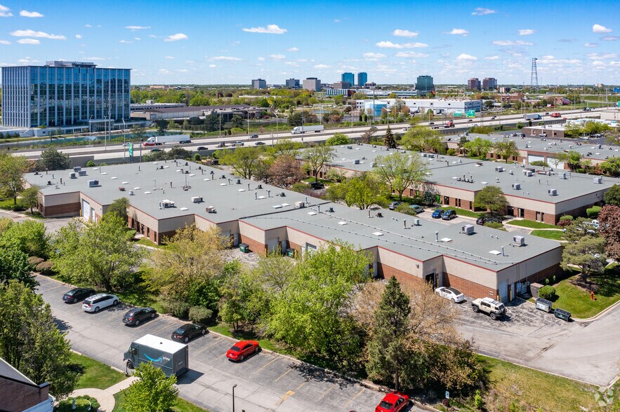 5420 Newport Dr, Rolling Meadows, IL à louer - Aérien – Image 2 sur 6