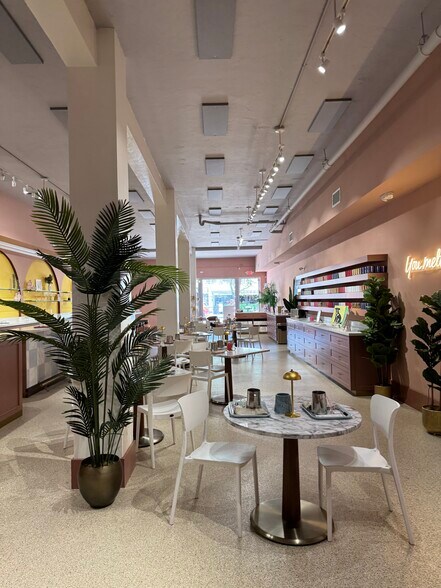 415 E Atlantic Ave, Delray Beach, FL à louer - Photo de l’immeuble – Image 3 sur 12