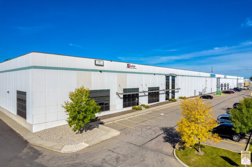 3201 Ogden Rd SE, Calgary, AB à louer - Photo principale – Image 1 sur 12