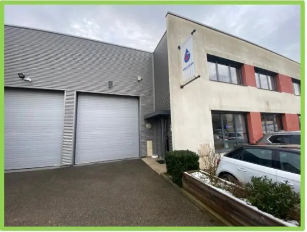 Plus de détails pour Local d’activités à vendre