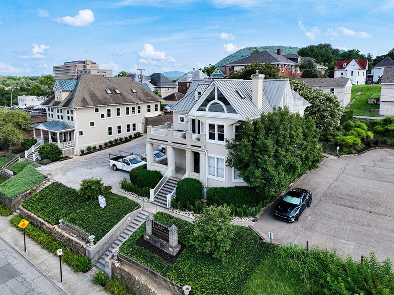 120 Day Ave SW, Roanoke, VA à louer - Photo de l’immeuble – Image 2 sur 7