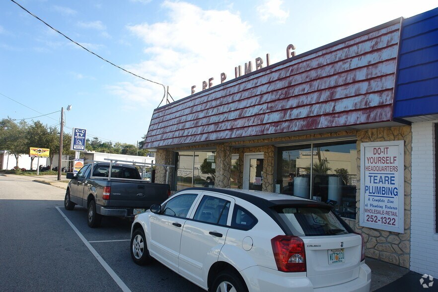 Historic RETAIL location in DAYTONA BCH portefeuille de 2 biens à vendre sur LoopNet.fr - Photo principale – Image 3 sur 13