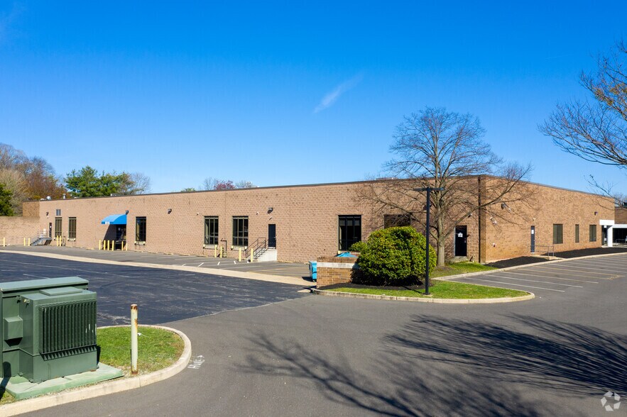 10 E Stow Rd, Marlton, NJ à louer - Photo de l’immeuble – Image 2 sur 4