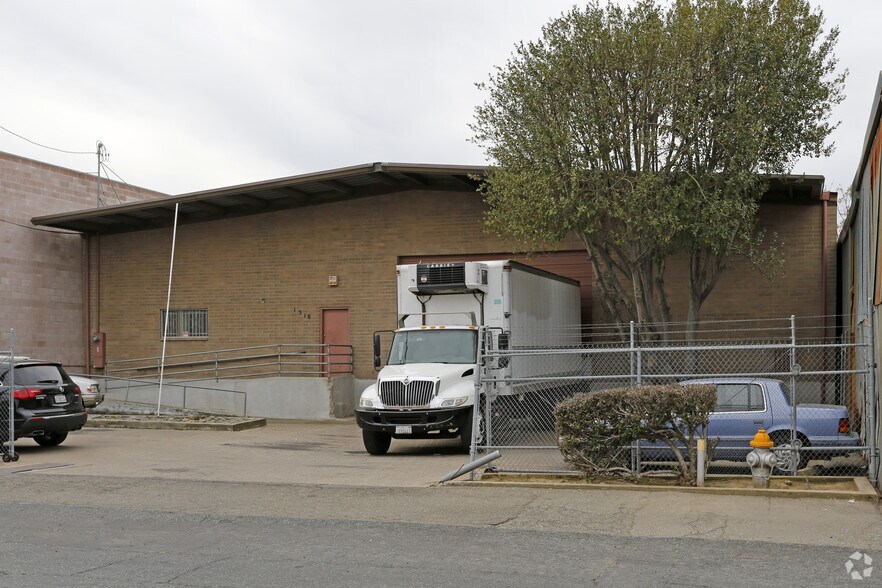 1510 McCormack Ave, Sacramento, CA à louer - Photo principale – Image 1 sur 8