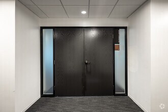 2150 Towne Centre Pl, Anaheim, CA à louer Photo intérieure– Image 2 sur 7