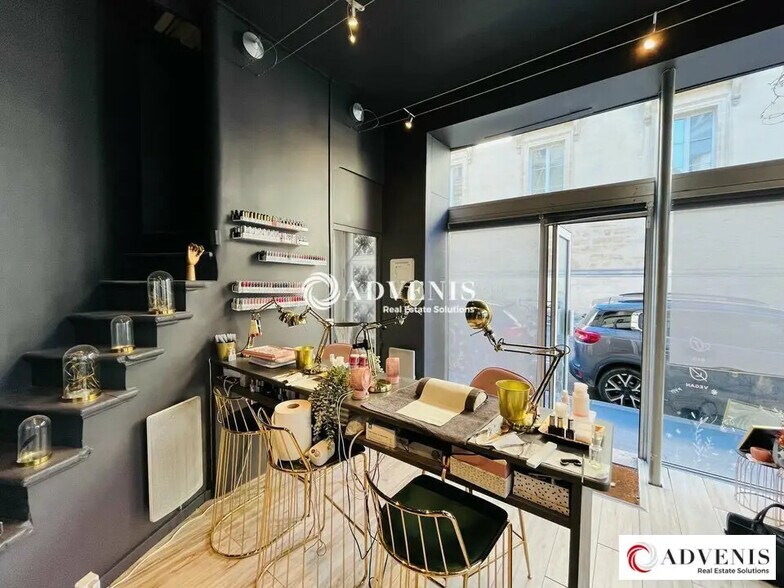 Local commercial dans Bordeaux à vendre - Photo de l’immeuble – Image 2 sur 7