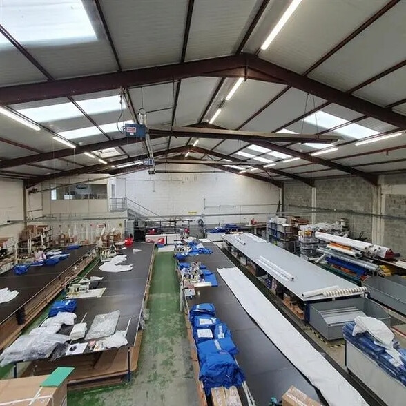 Local d’activités dans Bouguenais à louer - Photo intérieure – Image 2 sur 5