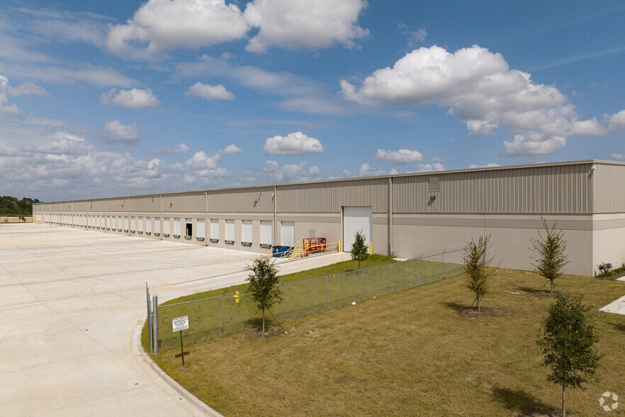 251 Morgan Lakes Industrial Blvd, Pooler, GA à louer - Photo de l’immeuble – Image 1 sur 37