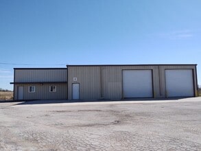 3012 FM 621, San Marcos, TX à louer Photo intérieure– Image 2 sur 4