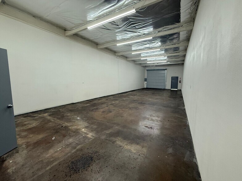 1619-1623 S Minnie St, Santa Ana, CA à louer - Photo de l’immeuble – Image 1 sur 11