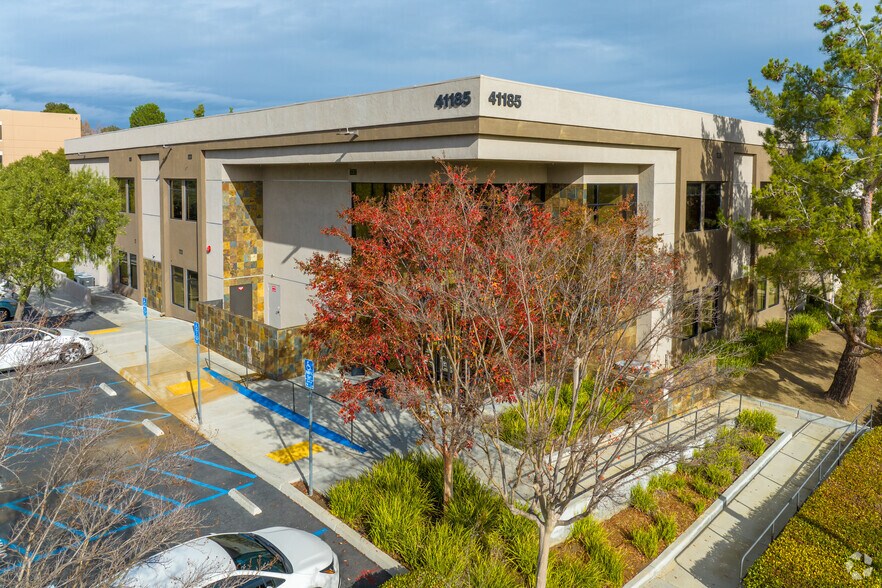 41185 Golden Gate Cir, Murrieta, CA à louer - Photo principale – Image 1 sur 7