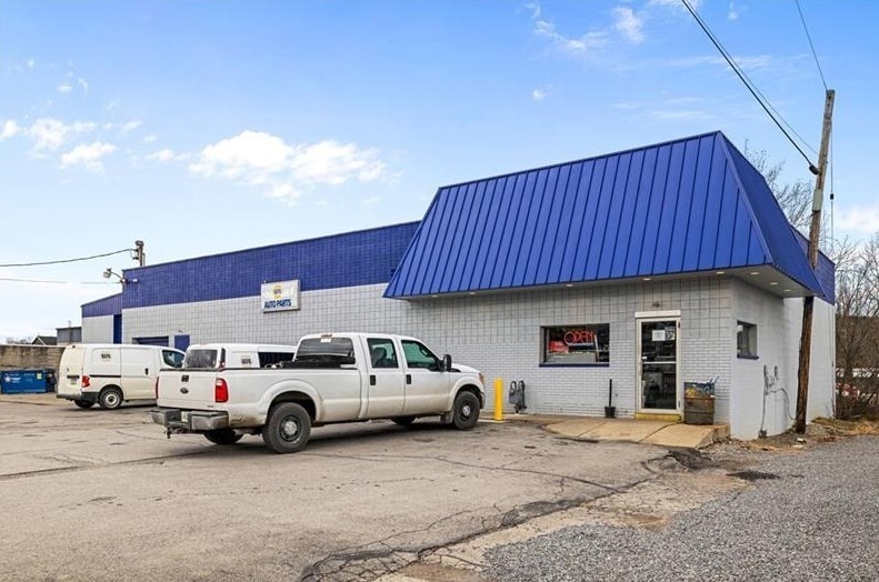 910 Factory Ave, Ellwood City, PA à vendre - Photo principale – Image 1 sur 1