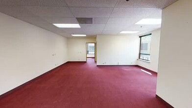 3115 N Wilke Rd, Arlington Heights, IL à louer - Vidéo sur l’annonce professionnelle 