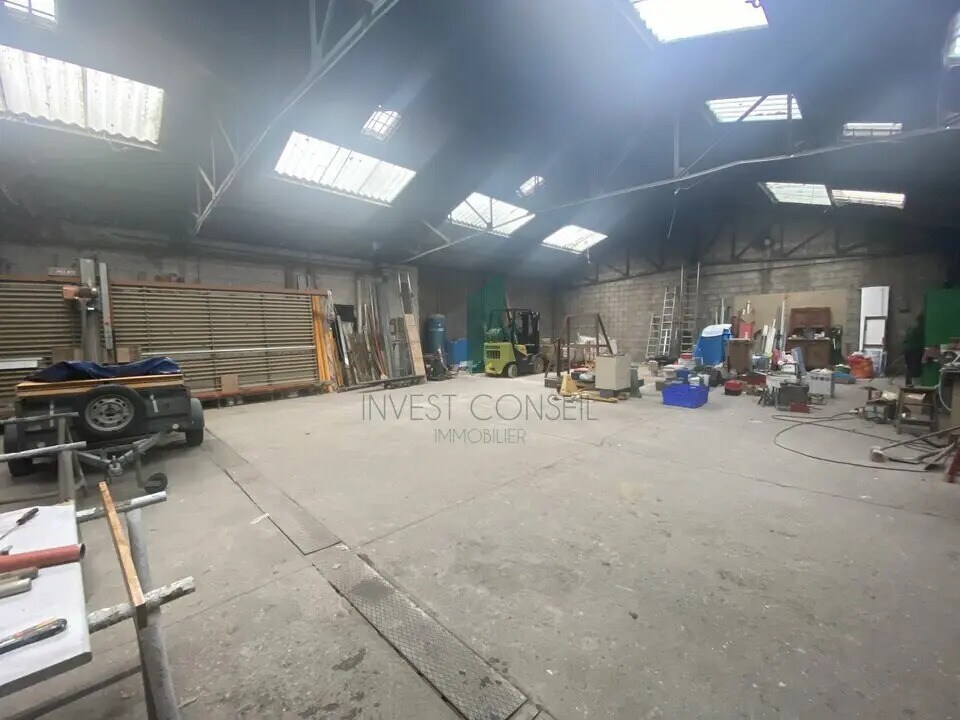 Local d’activités dans Colombes à louer Photo de l’immeuble– Image 1 sur 3