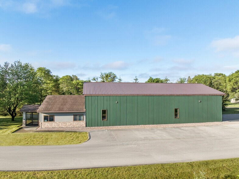 6101 S Railway Commons, Williamsburg, MI à vendre - Photo principale – Image 2 sur 18