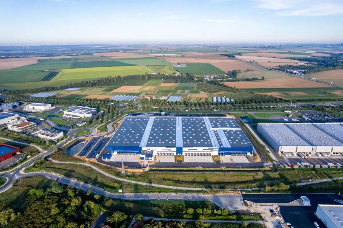 Industriel/Logistique dans Villenoy à louer Photo de l’immeuble– Image 1 sur 10