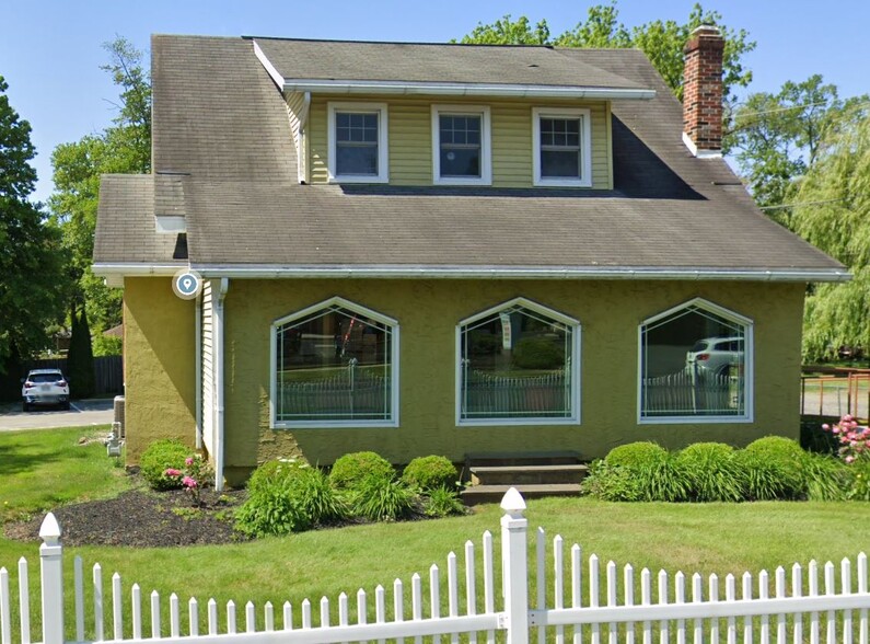 4 W Township Line Rd, East Norriton, PA à vendre - Photo de l’immeuble – Image 1 sur 9