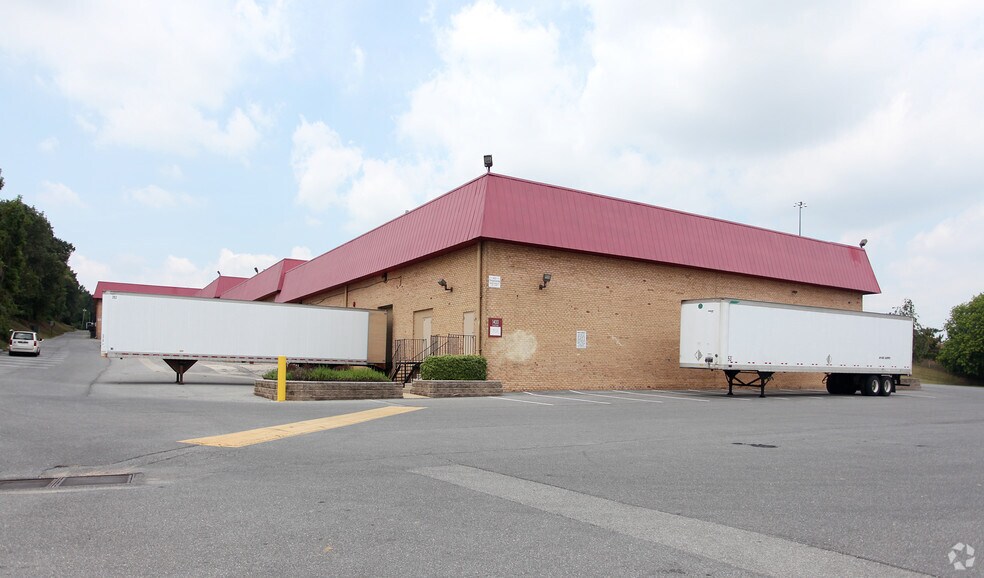1400-1464 Desoto Rd, Baltimore, MD à louer - Photo de l’immeuble – Image 1 sur 12