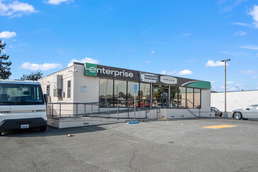 4241 Peralta Blvd, Fremont, CA à louer - Photo de l’immeuble – Image 3 sur 11