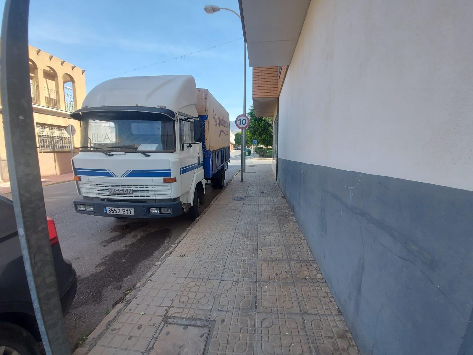 Local commercial dans El Ejido, Almería à louer Photo de l’immeuble– Image 1 sur 9