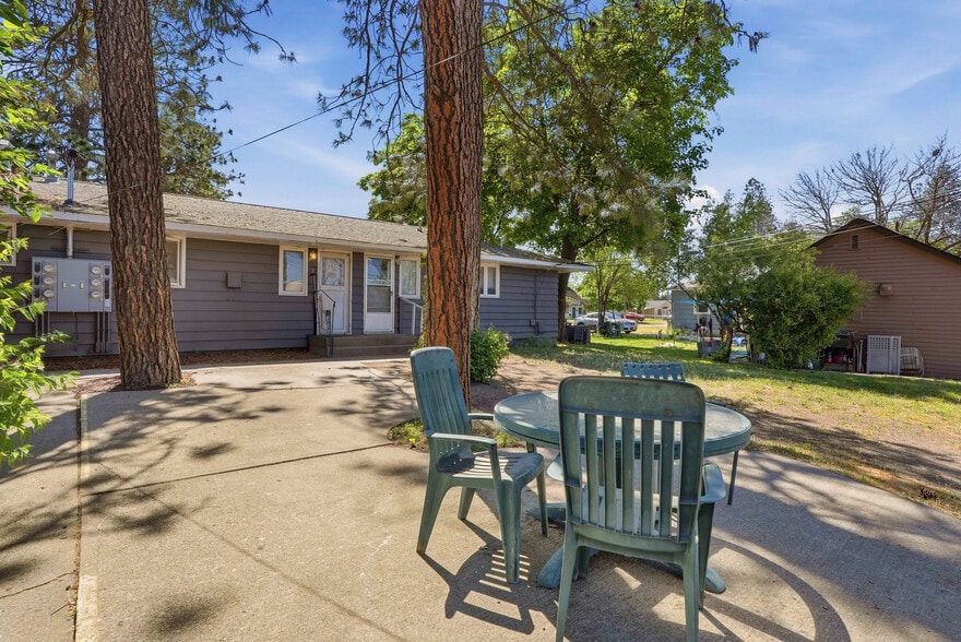 7307 E 6th Ave, Spokane Valley, WA à vendre - Photo de l’immeuble – Image 2 sur 11