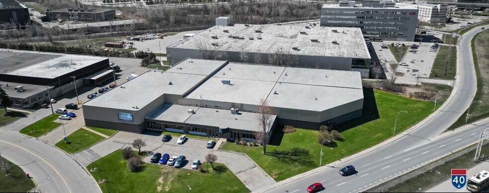 9800 Rte Transcanadienne, Montréal, QC à louer - Photo intérieure – Image 2 sur 4