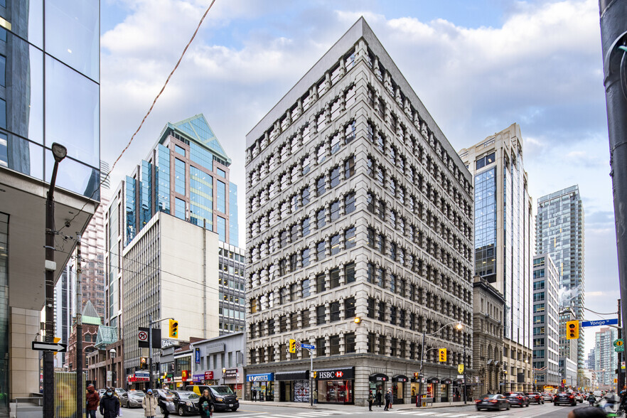 6 Adelaide St E, Toronto, ON à louer - Photo de l’immeuble – Image 1 sur 5