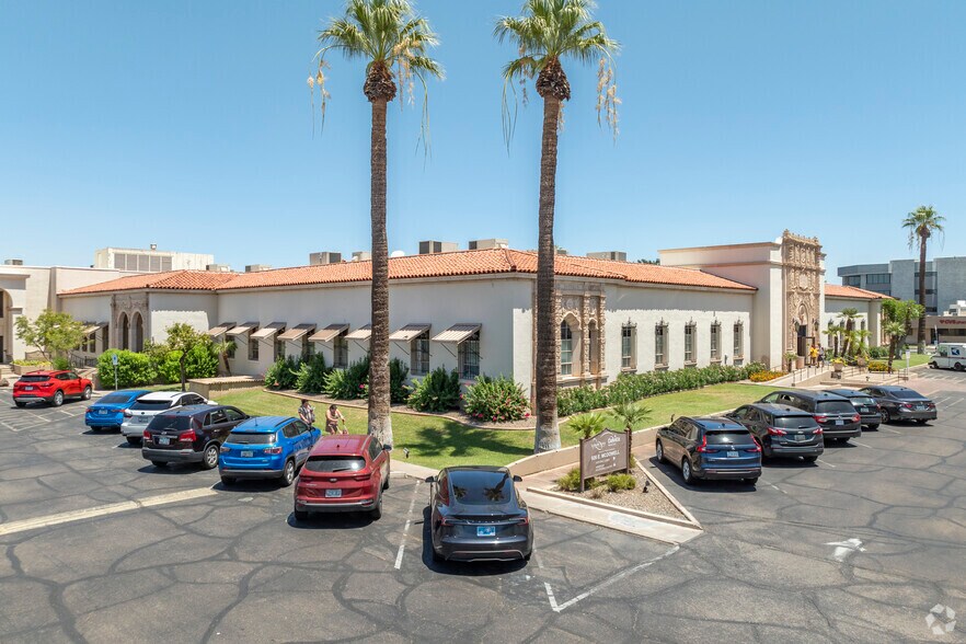 926 E McDowell Rd, Phoenix, AZ à louer - Photo de l’immeuble – Image 1 sur 21