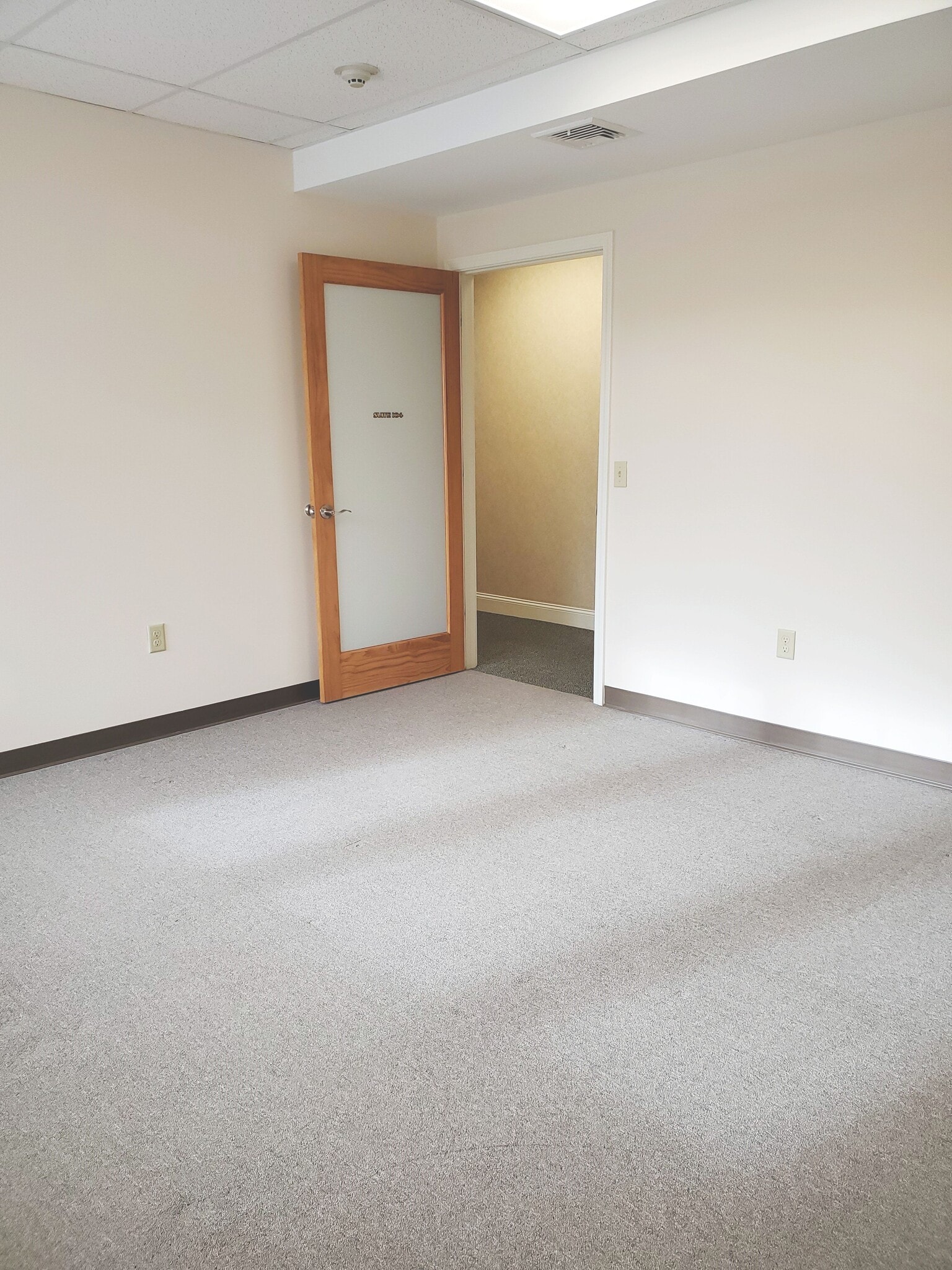 31 S Plank Rd, Newburgh, NY à louer Photo intérieure– Image 1 sur 8