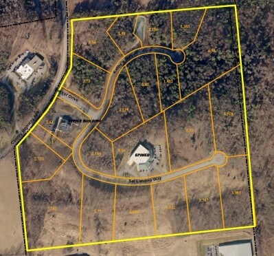 142 Sal Landrio Dr, Gloversville, NY à vendre - Aérien – Image 2 sur 3