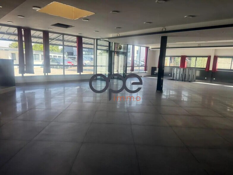 Local commercial dans Baillet-en-France à louer - Photo intérieure – Image 1 sur 13