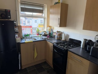Plus de détails pour 156, Northampton - Local commercial à vendre