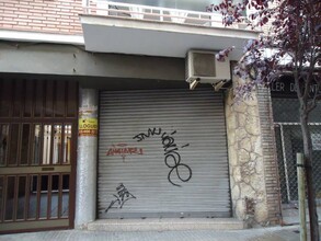 Local commercial dans Santa Coloma de Gramenet, Barcelona à louer Photo de l’immeuble– Image 2 sur 5