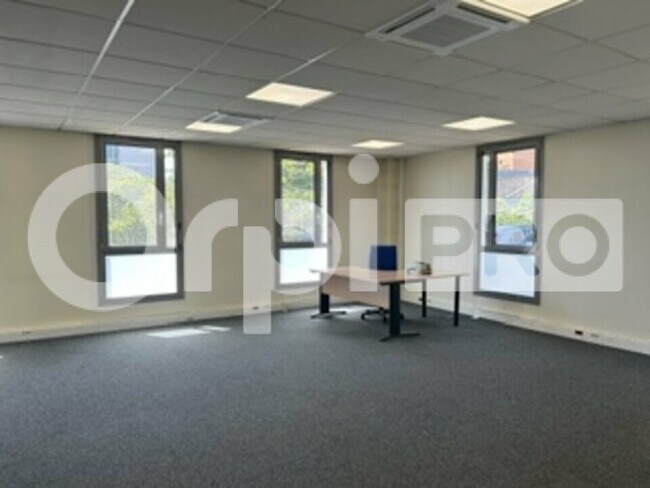 Plus de détails pour Bureau à vendre