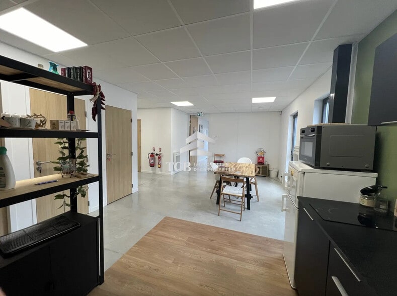 Bureau dans Saint-Herblain à vendre - Photo de l’immeuble – Image 3 sur 8