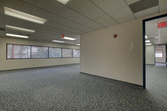 26750 US Highway 19 N, Clearwater, FL à louer Photo intérieure– Image 1 sur 4