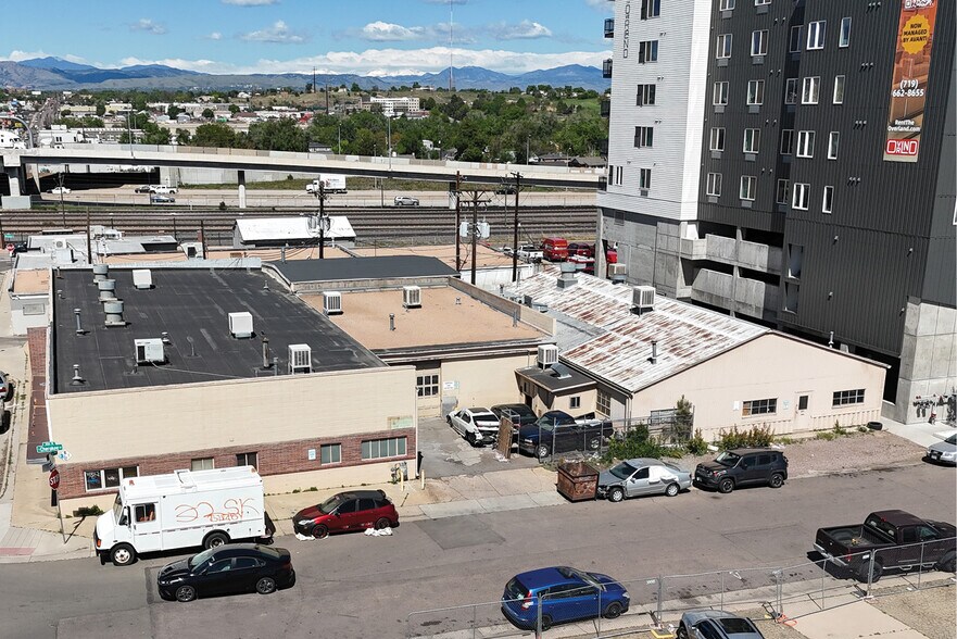 303 W Evans Ave, Denver, CO à louer - Photo de l’immeuble – Image 2 sur 3