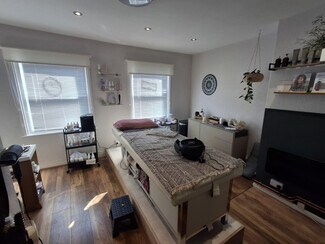 Plus de détails pour 23-23A High St, Market Harborough - Local commercial à louer