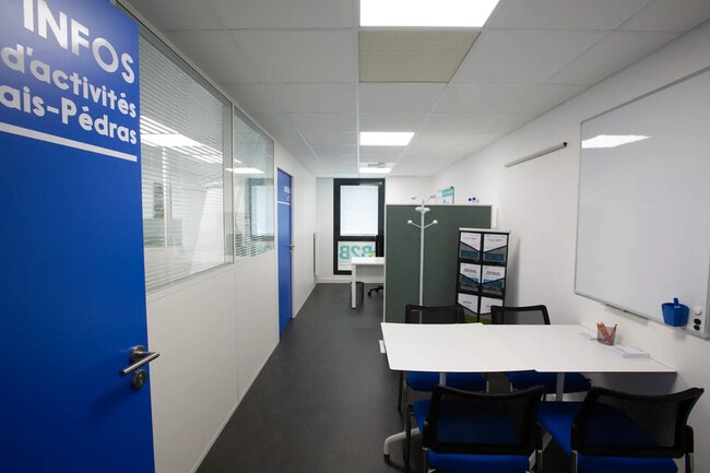 Plus de détails pour 39 Route De Fondeline, Saint-Nazaire - Bureau à louer