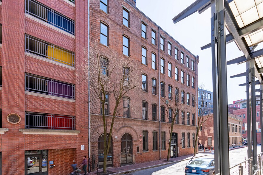 11-15 Farnsworth St, Boston, MA à louer - Photo de l’immeuble – Image 2 sur 5